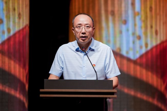 向總講話(huà) 向總講話(huà)